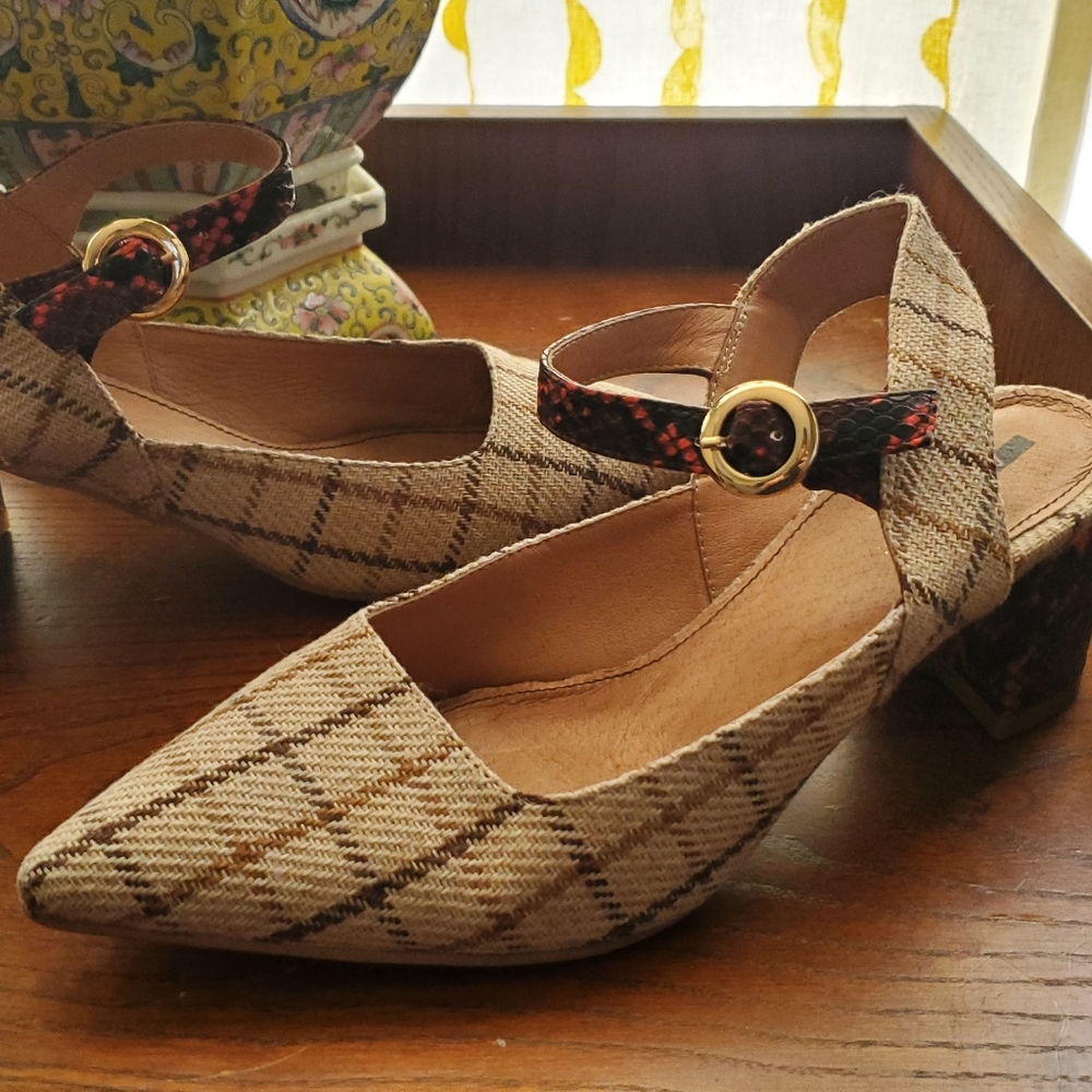 Matiko Shoes - Picture 2 of 5
